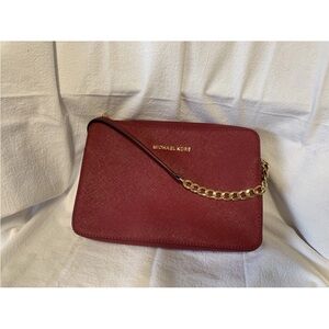 Michael Kors Jet Set Item Large East West Crossbody Chain Handbag Clutch Cherry
